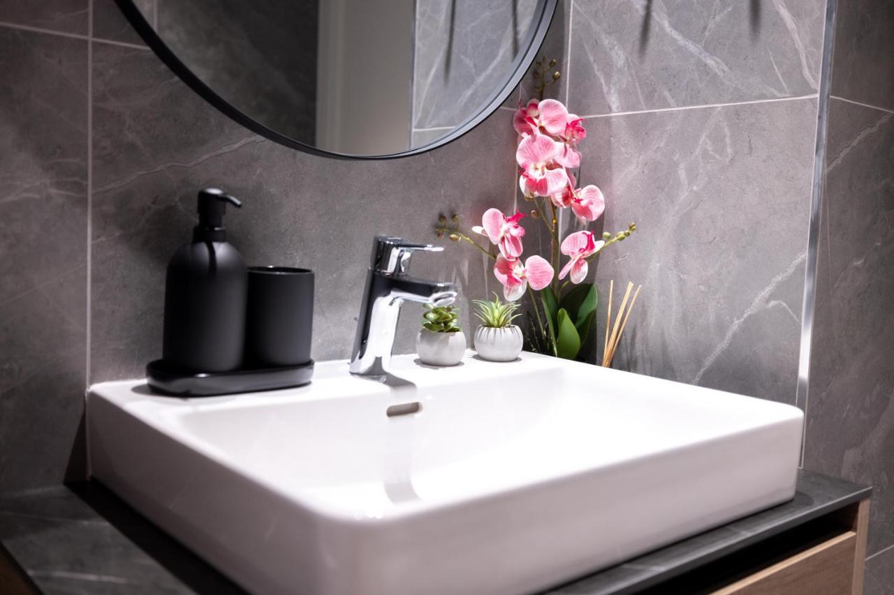 Belgrade Waterfront Cozy Symphony 1 Apartment Sajmiste Luaran gambar